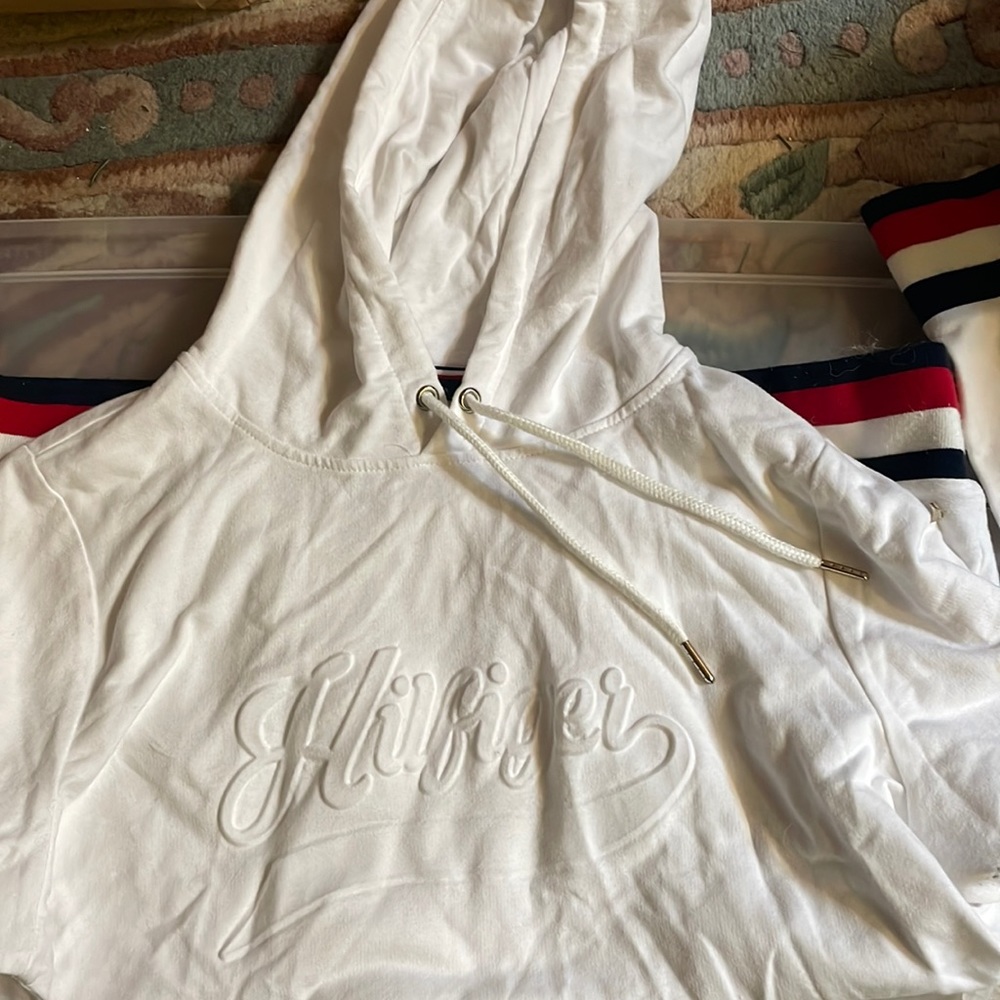 Tommy Hilfiger hooded sweatshirt